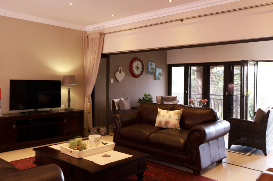 3 Bedroom Property for Sale in Van Der Hoff Park North West